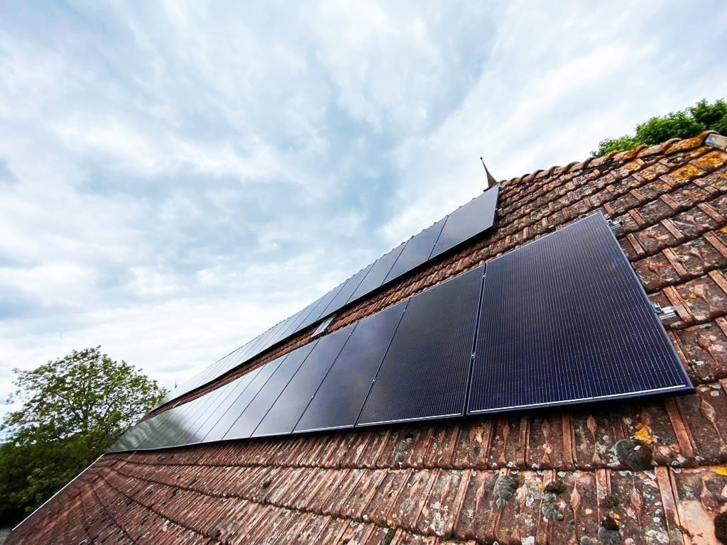 découvrez comment bénéficier d'une aide pour l'installation de panneaux solaires en bretagne. obtenez des conseils pratiques, des informations sur les subventions disponibles et les démarches à suivre pour rendre votre projet photovoltaïque accessible et rentable.