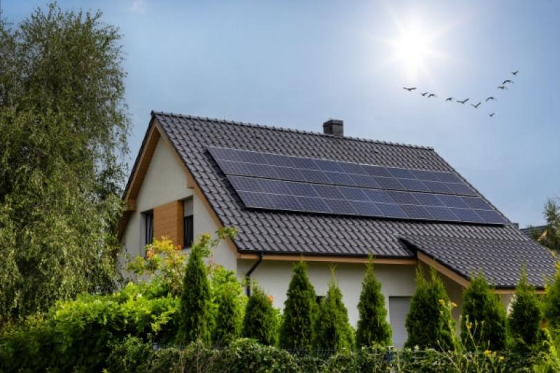 découvrez l'autofinancement solaire, une solution innovante pour financer vos projets d'énergie renouvelable. apprenez comment investir dans des systèmes solaires rentables tout en réduisant vos factures d'électricité et en contribuant à la protection de l'environnement.