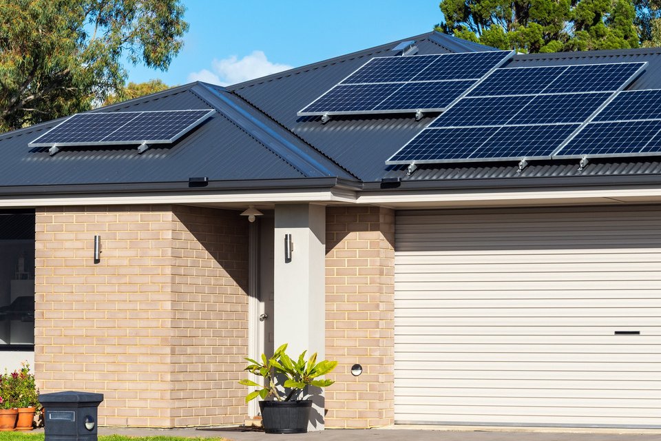 avantages-panneaux-solaires-doue-la-fontaine-1 Découvrez les avantages des panneaux solaires photovoltaïques à Doué-la-Fontaine