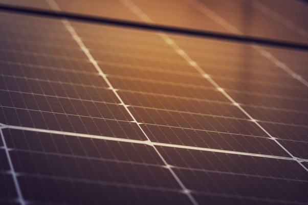 avantages-panneaux-solaires-polycristallin-1 Découvrez les avantages des panneaux solaires photovoltaïques en silicium polycristallin