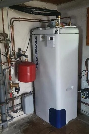 découvrez le ballon solaire, une solution innovante pour profiter d'un éclairage doux et chaleureux tout en préservant l'environnement. idéal pour vos soirées en plein air, il combine technologie solaire et design élégant pour illuminer vos espaces extérieurs.