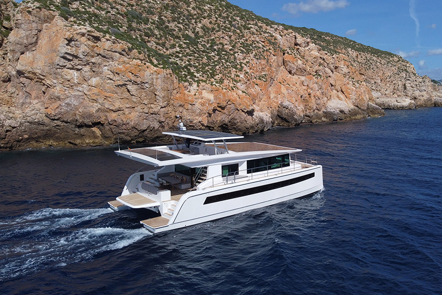 bateau-solaire-1 bateau panneaux solaires