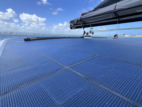 découvrez comment optimiser l'énergie de votre bateau avec des panneaux solaires adaptés, garantissant autonomie et respect de l'environnement. profitez de la navigation tout en réduisant votre empreinte carbone.