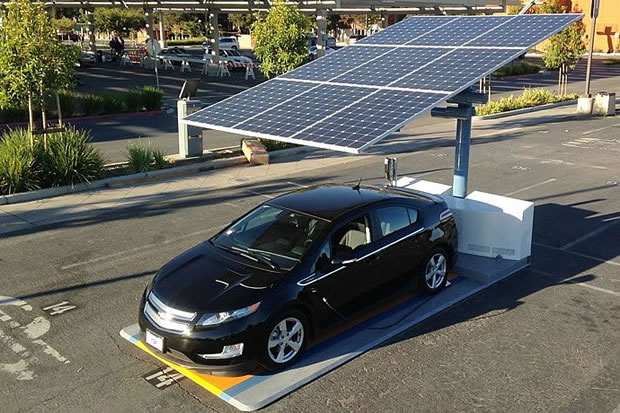 découvrez les avantages du chargement solaire pour les véhicules électriques. optez pour une solution écologique, économique et durable qui vous permet de recharger votre ev grâce à l'énergie solaire. transformez votre manière de conduire et participez à la transition énergétique.
