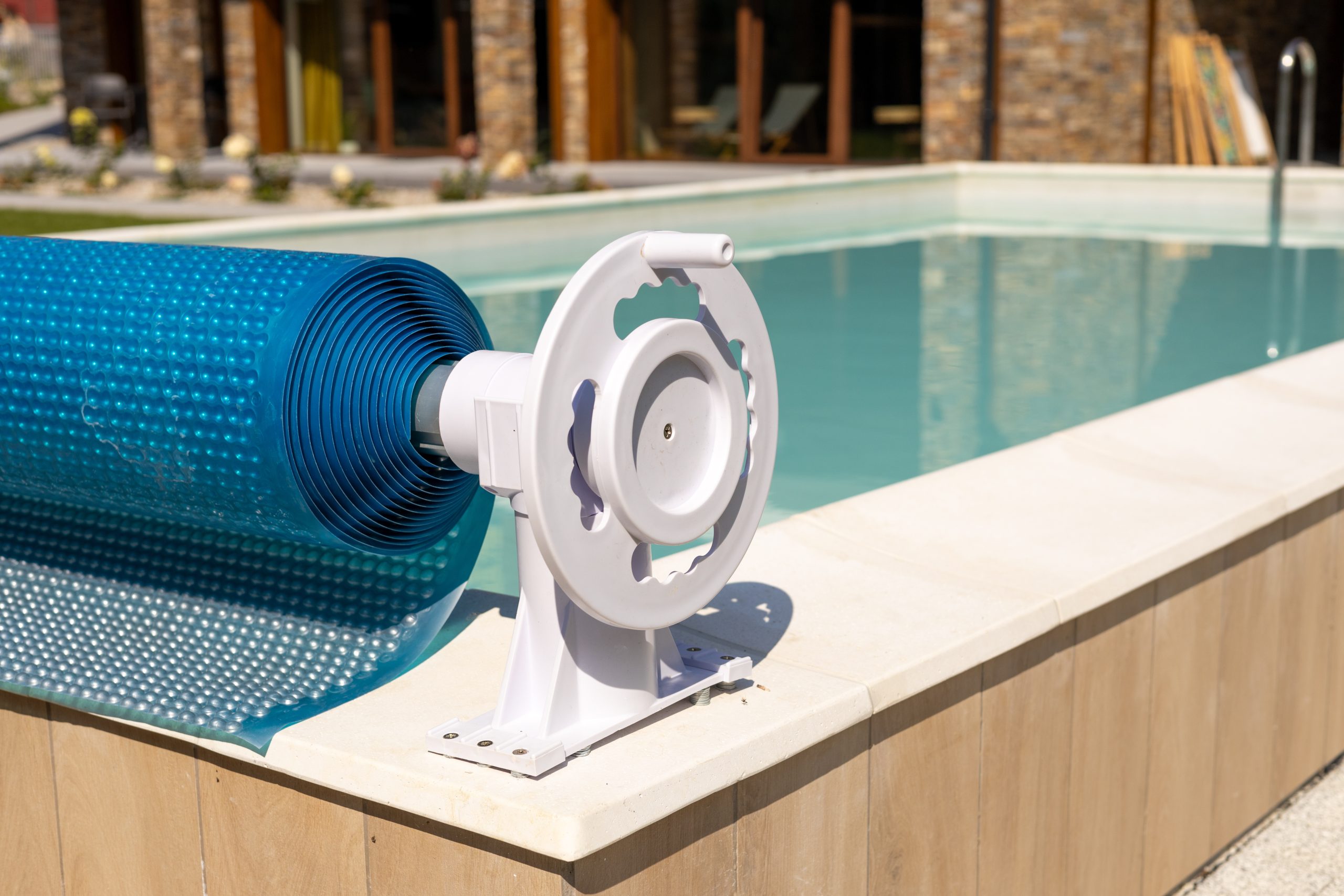 chauffage-piscine-8-scaled panneau solaire pour chauffage piscine