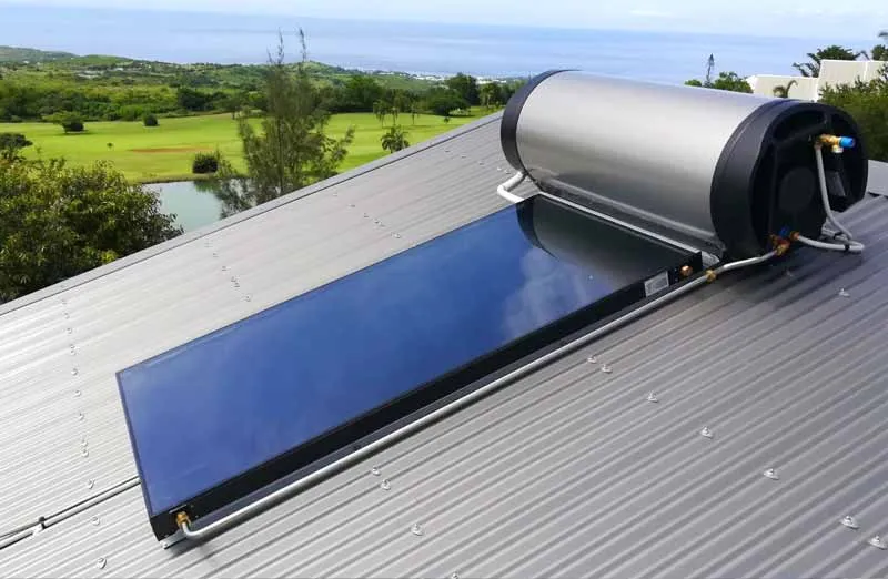 chauffe-eau-photovoltaique Optimiser votre confort : le chauffe-eau électrique avec panneau photovoltaïque