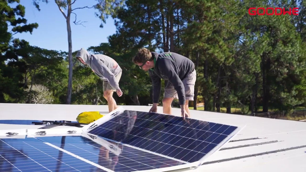 coller-panneau-solaire-1 comment coller un panneau solaire souple