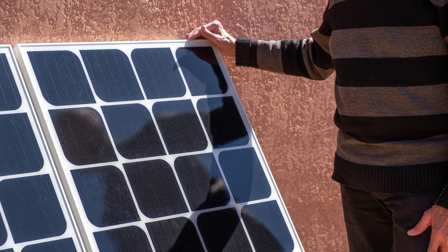 découvrez tout ce qu'il faut savoir sur le coût des panneaux solaires : prix d'achat, installation, économies d'énergie et avantages écologiques. informez-vous pour faire le meilleur choix pour votre transition énergétique.