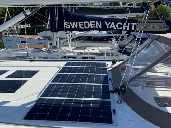 découvrez comment installer un panneau solaire sur votre voilier pour profiter d'une énergie renouvelable et durable lors de vos navigations. suivez nos conseils pratiques et astuces pour maximiser votre autonomie énergétique en mer.