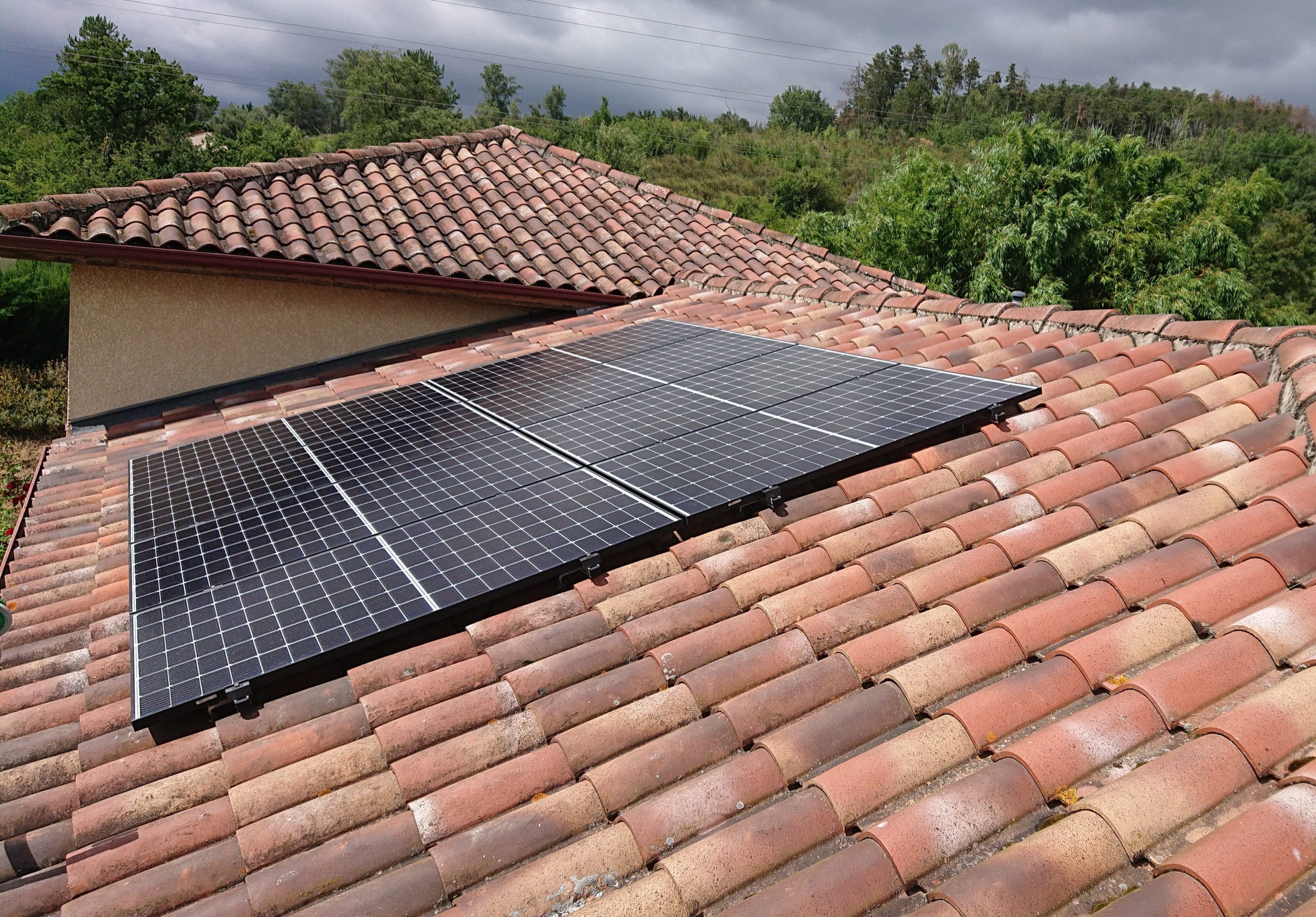 cout-panneaux-solaires-130m2 Combien coûte un panneau solaire pour une maison de 130m2 ?