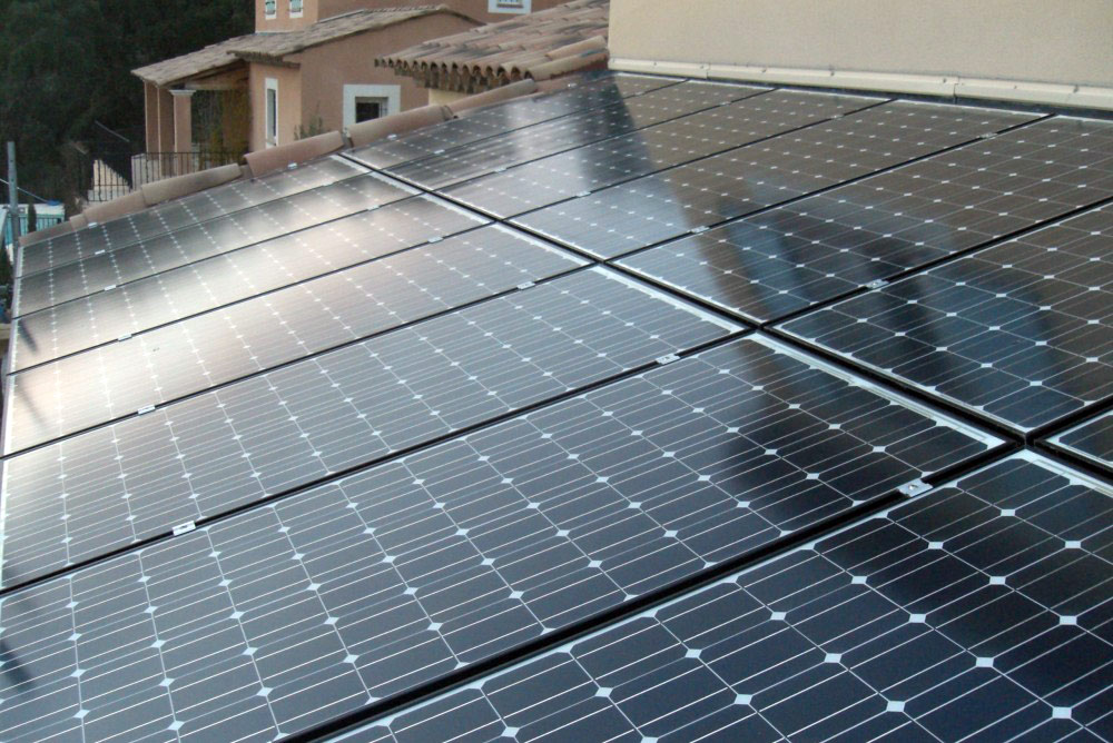defiscalisation-panneaux-solaires-2 La défiscalisation des panneaux solaires photovoltaïques : un atout pour votre investissement