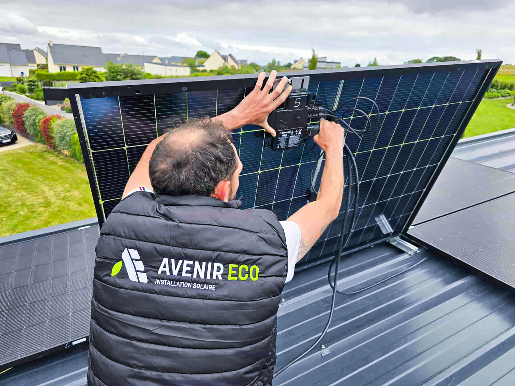 découvrez nos services de dépannage pour systèmes solaires. nous intervenons rapidement pour assurer le bon fonctionnement de vos panneaux solaires, optimiser leur performance et garantir un rendement maximal. contactez-nous pour un diagnostic complet et une assistance professionnelle.