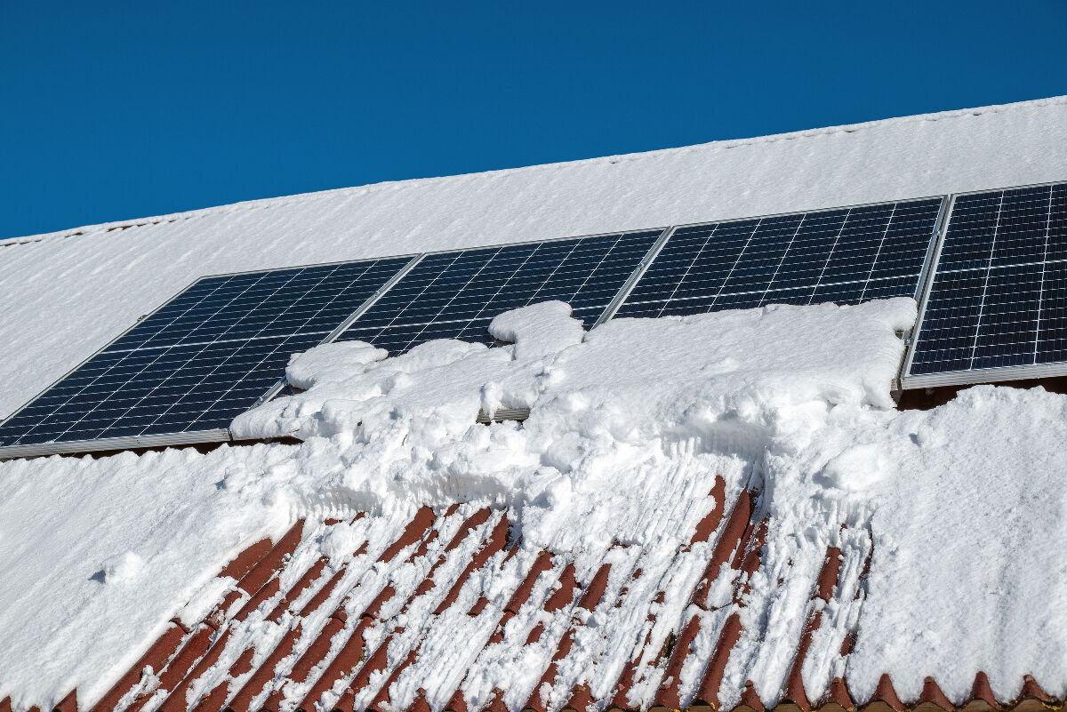 dommages-panneaux-solaires-grele-1 Les panneaux solaires photovoltaïques : comment gérer les dommages causés par la grêle ?