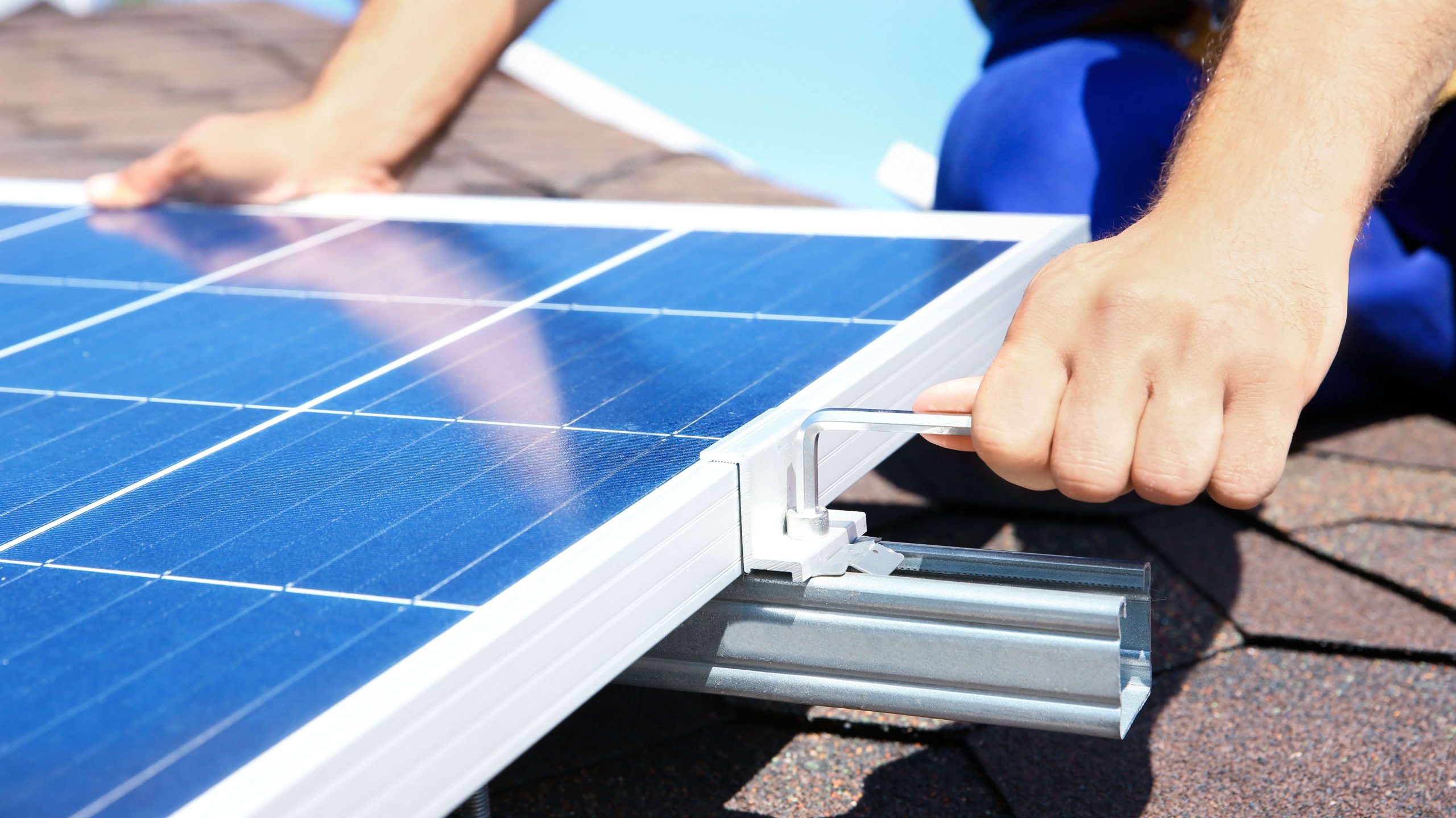 découvrez notre service d'installation de panneaux solaires, une solution écologique et économique pour réduire vos factures d'énergie tout en préservant l'environnement. profitez d'un accompagnement personnalisé et d'une expertise technique pour optimiser votre transition vers l'énergie renouvelable.