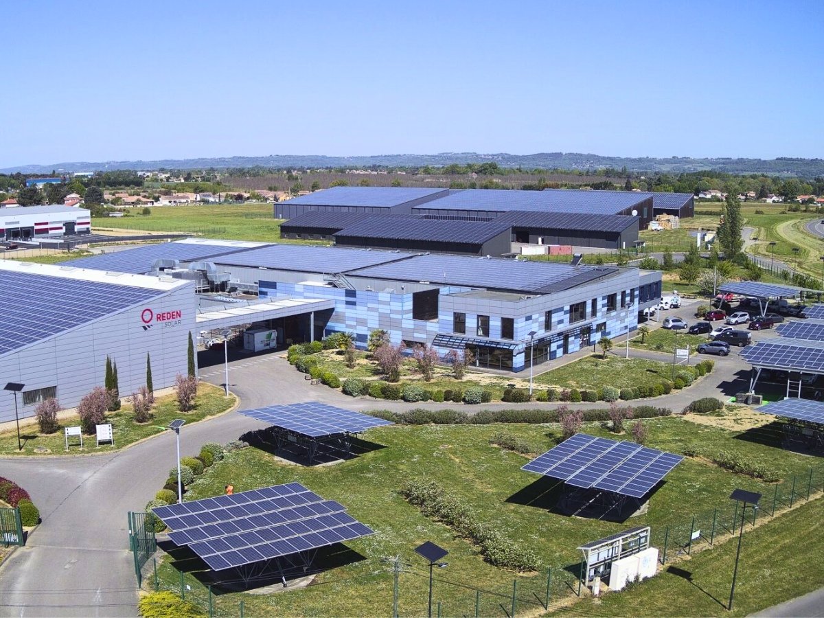 découvrez tout ce qu'il faut savoir sur les panneaux solaires en france : avantages, installation, coûts et aides financières pour rendre votre projet d'énergie renouvelable à la fois économique et écologique.