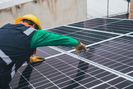 guide-panneaux-solaires Comprendre les panneaux solaires photovoltaïques : un guide sur Wikipedia