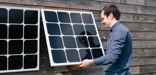 découvrez notre kit panneaux solaires complet, idéal pour produire votre propre énergie renouvelable. facile à installer et conçu pour optimiser votre consommation électrique, ce kit vous permettra de réduire votre facture d'énergie tout en contribuant à la protection de l'environnement. transformez votre maison en un espace éco-responsable dès aujourd'hui !