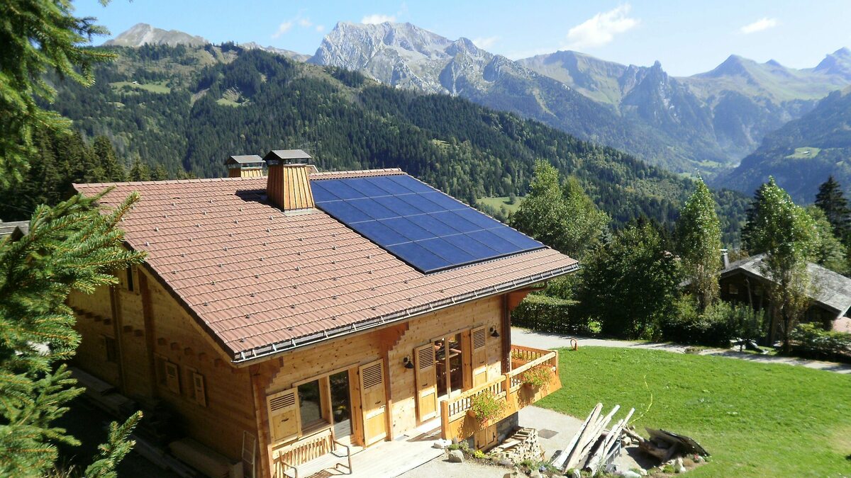 maison-solaire-11 maison panneau solaire