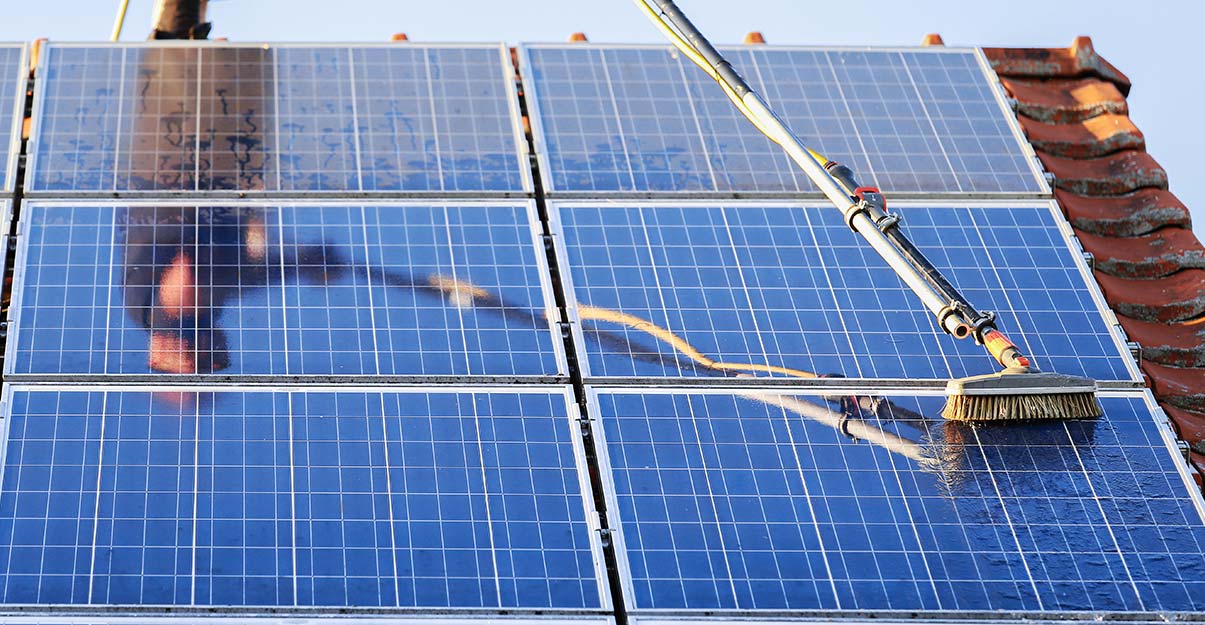 nettoyage-photovoltaique-4 comment nettoyer panneau photovoltaique