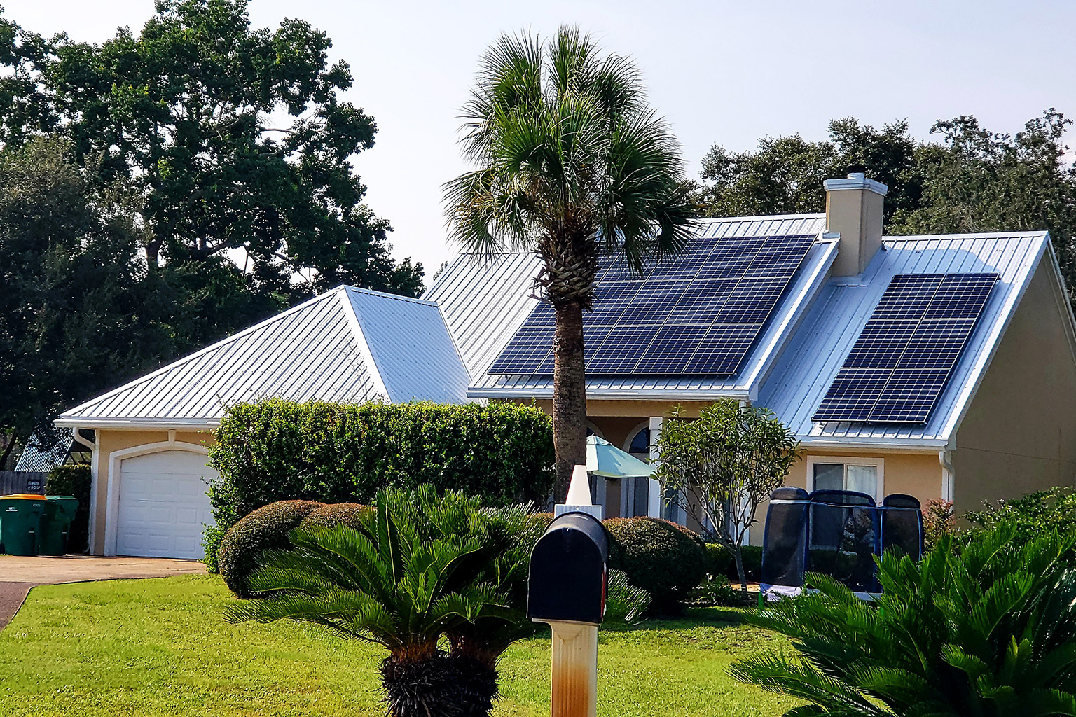 optimisation-panneaux-solaires-maison-150m2-1 Comment optimiser la surface des panneaux solaires photovoltaïques pour une maison de 150m2