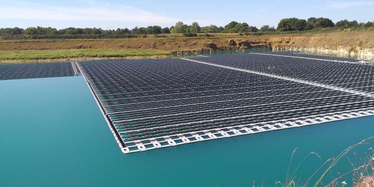 panneau-flottant-1 panneau solaire flottant