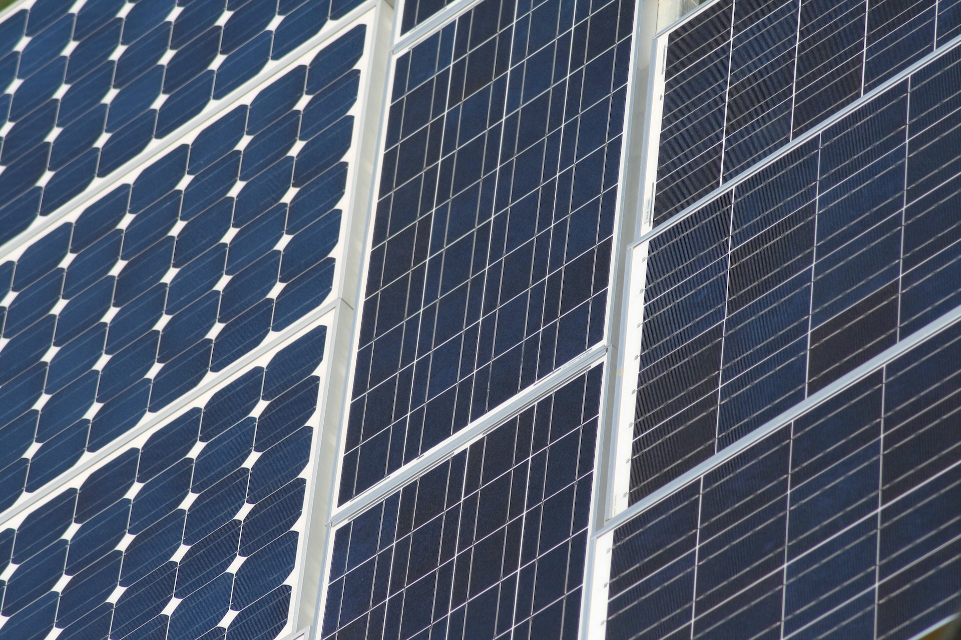 panneau-solaire-100ah-2 quel puissance panneau solaire pour batterie 100ah