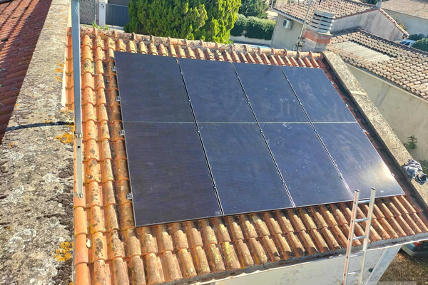 découvrez l'autoconsommation solaire, une solution éco-responsable qui vous permet de produire votre propre électricité grâce à des panneaux solaires. optimisez vos factures d'énergie tout en préservant l'environnement avec cette méthode durable et économique.