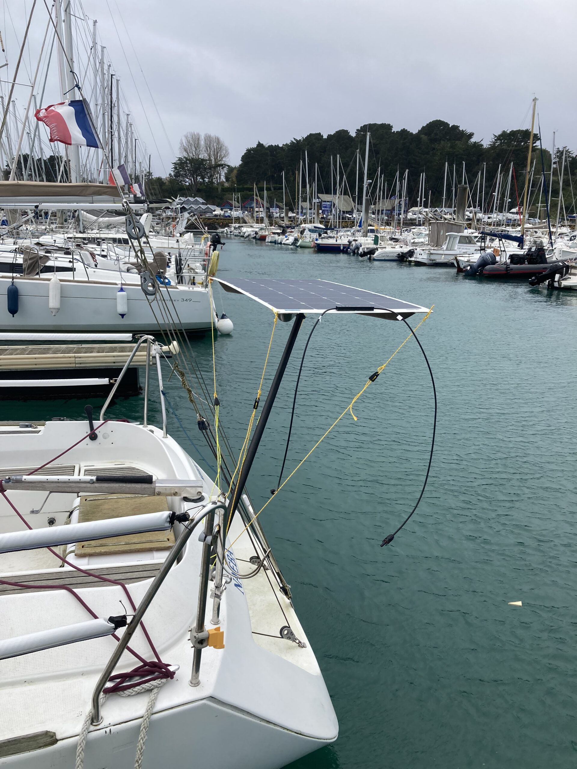 panneau-solaire-bateau-35 panneau solaire sur mesure bateau