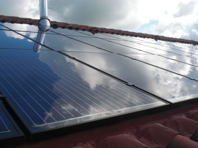 découvrez notre panneau bi-verre, une solution innovante alliant esthétisme et performance énergétique. idéal pour vos projets de construction ou de rénovation, ce panneau offre une excellente isolation tout en laissant passer la lumière naturelle. optez pour une installation moderne et efficace qui valorise votre intérieur.