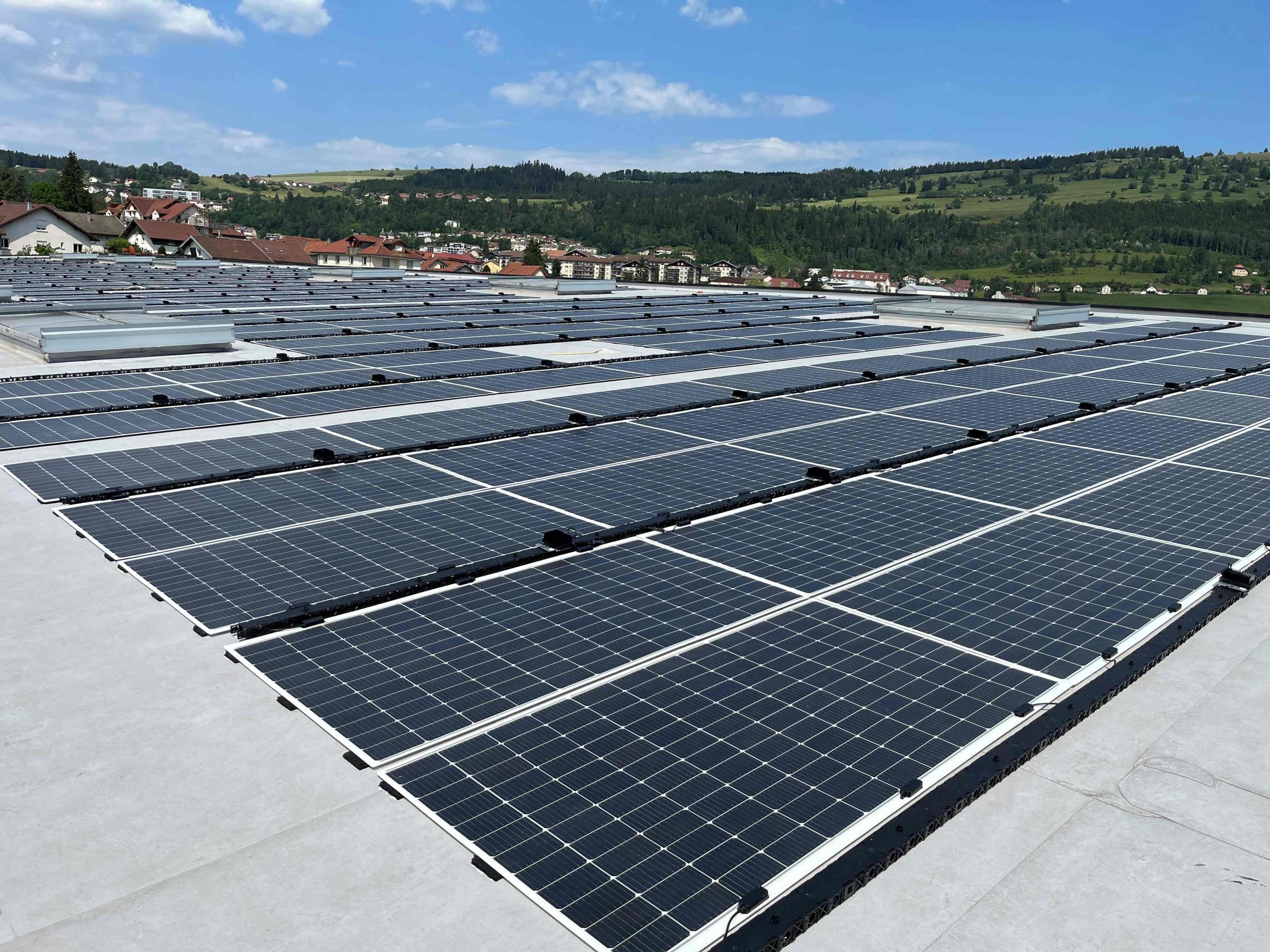 découvrez notre panneau solaire 33, une solution énergétique performante et respectueuse de l'environnement. idéal pour réduire vos factures d'électricité et contribuer à la transition énergétique, ce panneau solaire allie efficacité et durabilité. profitez d'une source d'énergie renouvelable et économisez dès aujourd'hui.