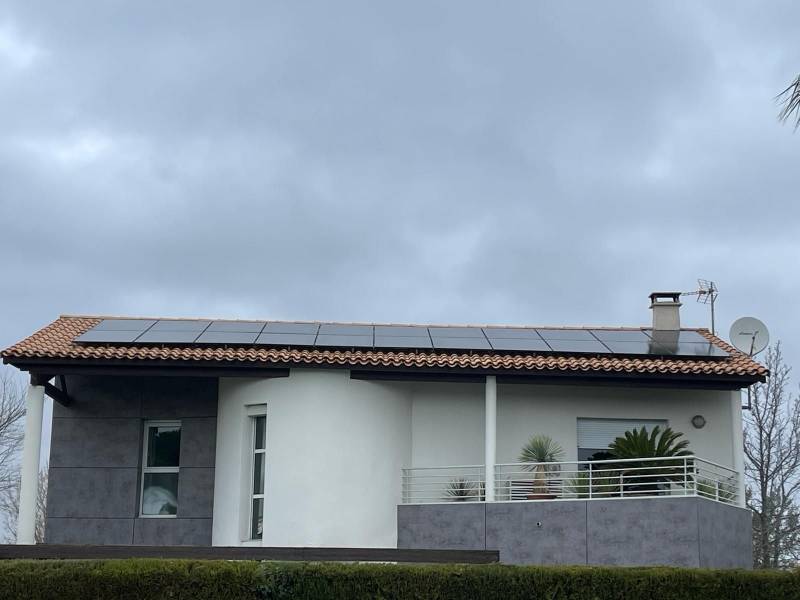 découvrez les meilleures solutions de panneaux solaires dans l'hérault pour optimiser votre consommation d'énergie et réduire votre empreinte carbone. informez-vous sur les avantages, les aides financières et les installateurs locaux.