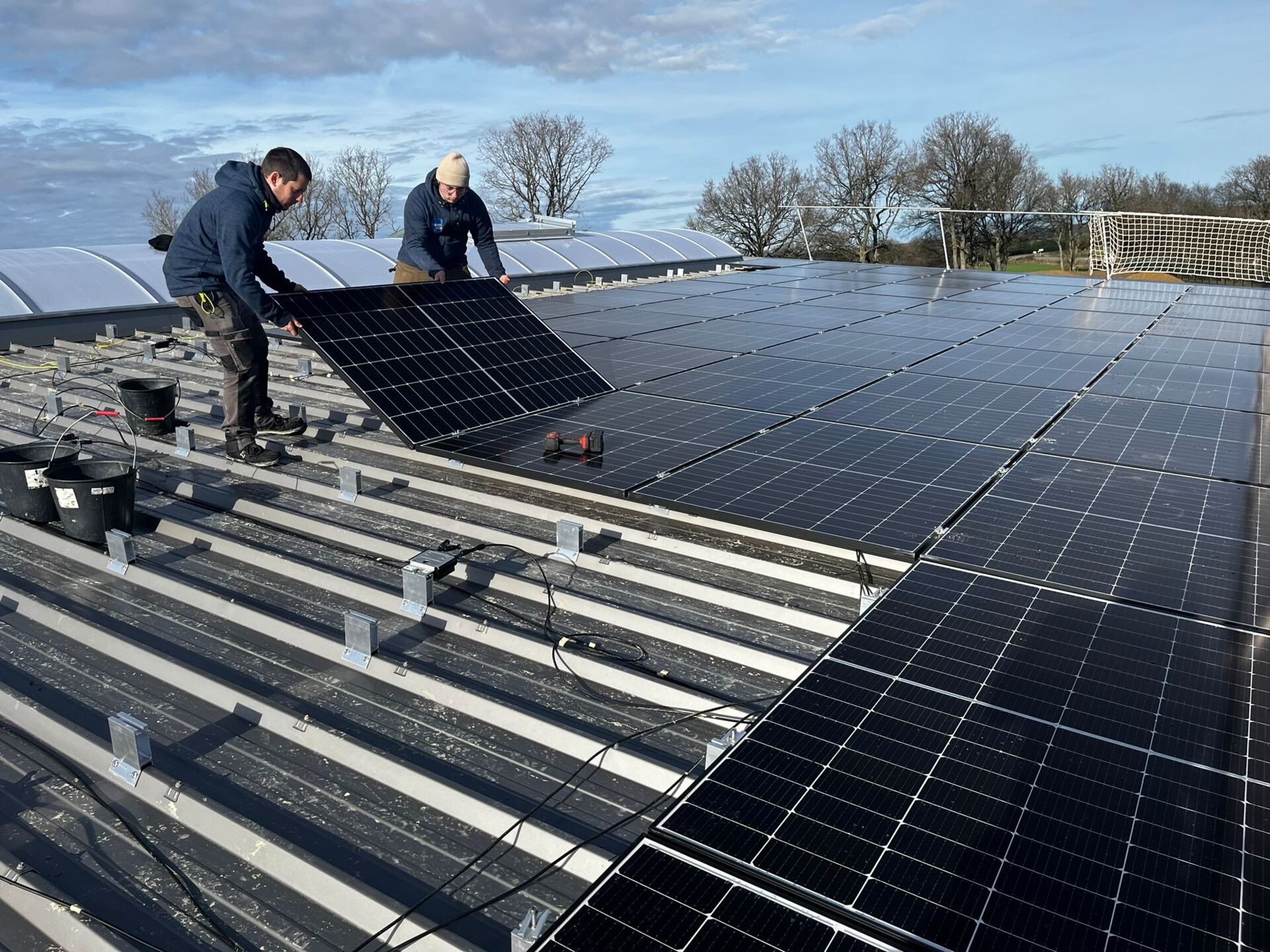 panneau-solaire-industriel-4 panneau solaire batiment industriel