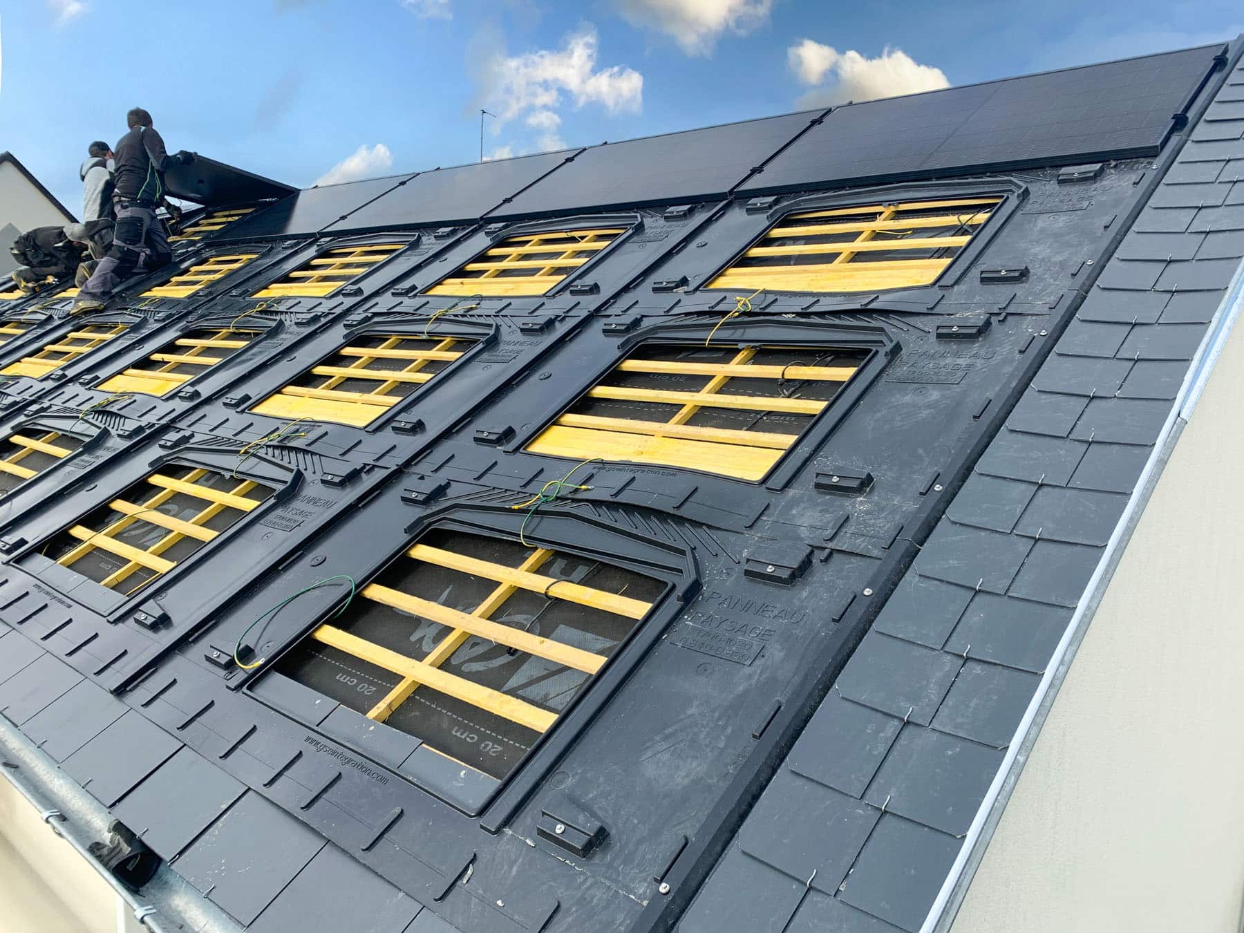 panneau-solaire-integral panneau photovoltaique avec onduleur integre