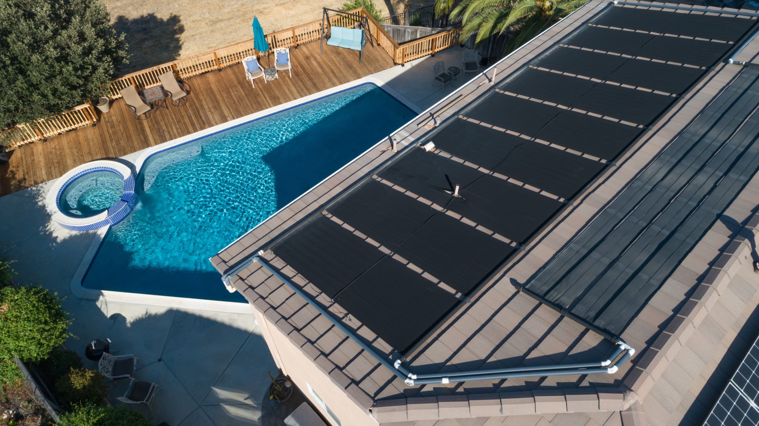 découvrez comment optimiser le chauffage de votre piscine avec des panneaux solaires. écologiques et économiques, ces systèmes innovants vous permettent de prolonger vos baignades tout en réduisant votre empreinte carbone. apprenez-en plus sur leurs avantages et comment les installer facilement.
