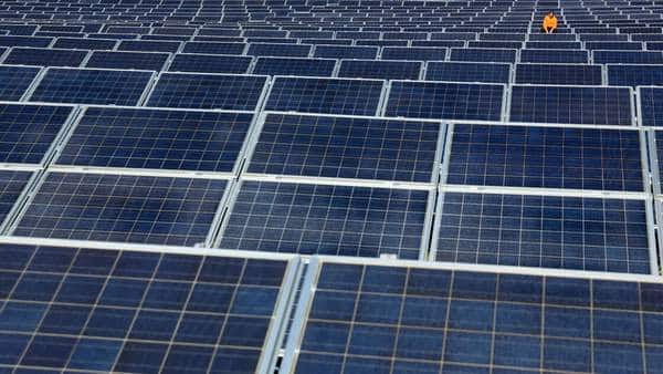 découvrez les avantages des panneaux solaires dans le secteur énergétique. optimisez votre consommation d'énergie renouvelable et réduisez votre empreinte carbone. explorez les options et solutions adaptées à vos besoins pour une transition énergétique réussie.