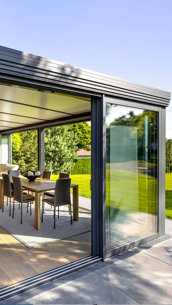 découvrez comment intégrer un panneau solaire à votre véranda pour optimiser l'efficacité énergétique de votre espace. profitez d'un éclairage naturel tout en réduisant vos factures d'électricité et contribuant au développement durable.