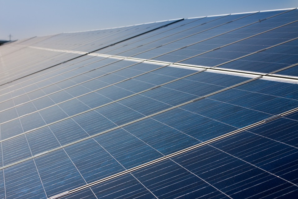 découvrez comment les panneaux solaires peuvent transformer l'énergie des collèges en sources durables et économiques. informez-vous sur les avantages, l'installation et les impacts positifs sur l'environnement grâce à l'utilisation de l'énergie solaire dans les établissements scolaires.