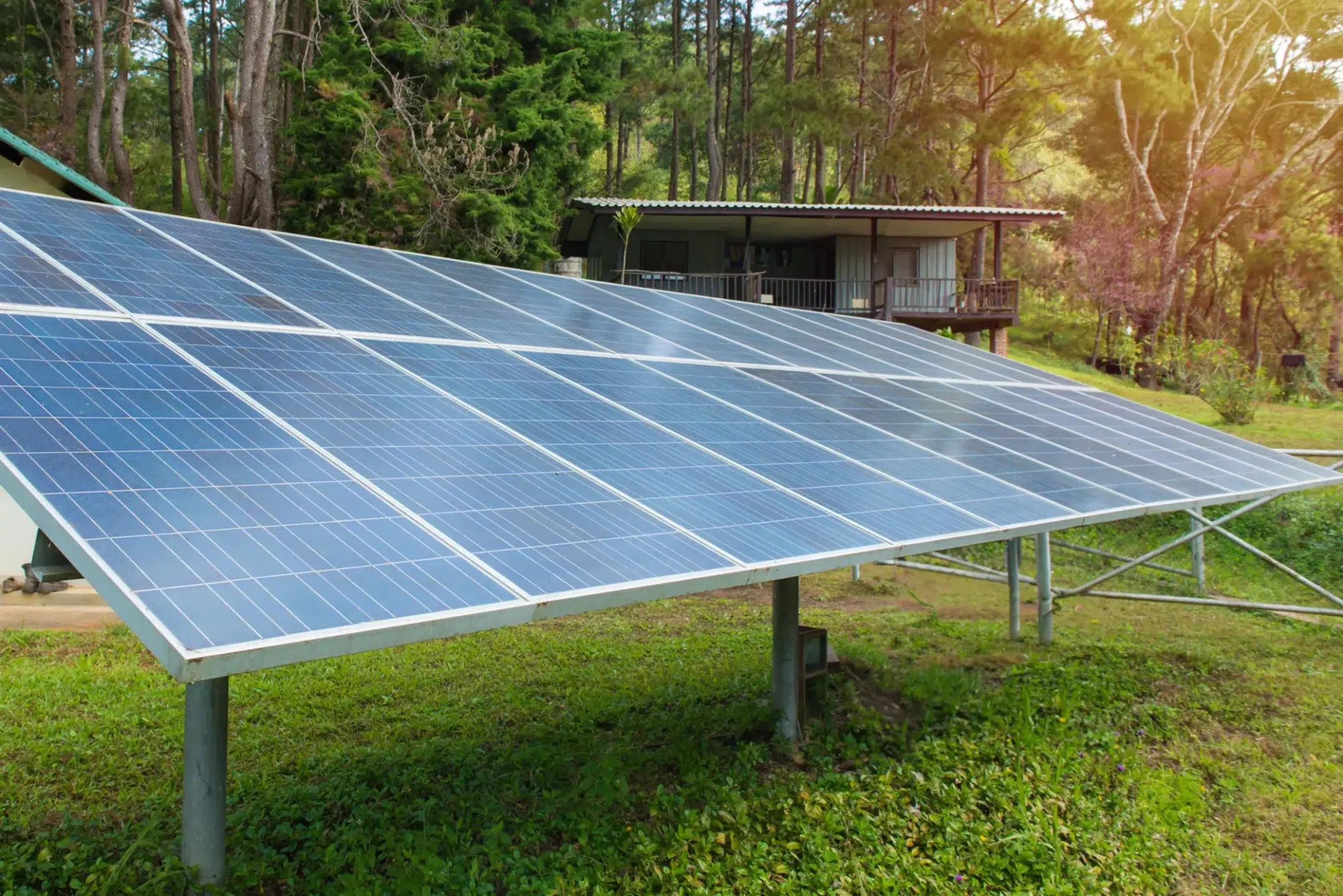 panneaux-photovoltaiques-5 Panneaux photovoltaïques : la solution solaire incontournable pour réduire votre facture d'électricité