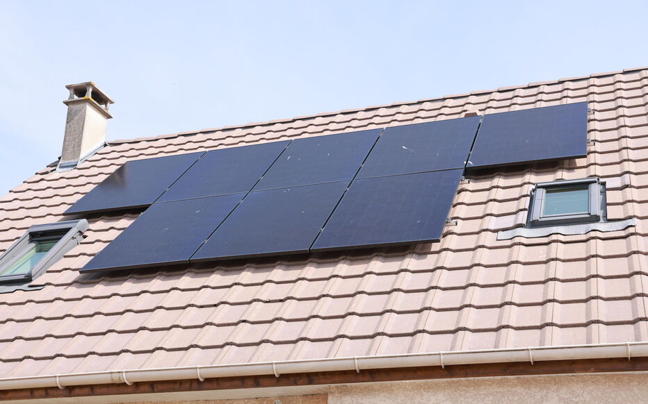 découvrez nos panneaux solaires de dernière génération offrant une puissance de 25 kw, idéaux pour optimiser votre production d'énergie renouvelable. économisez sur vos factures d'électricité tout en contribuant à la protection de l'environnement grâce à une solution énergétique durable et efficace.