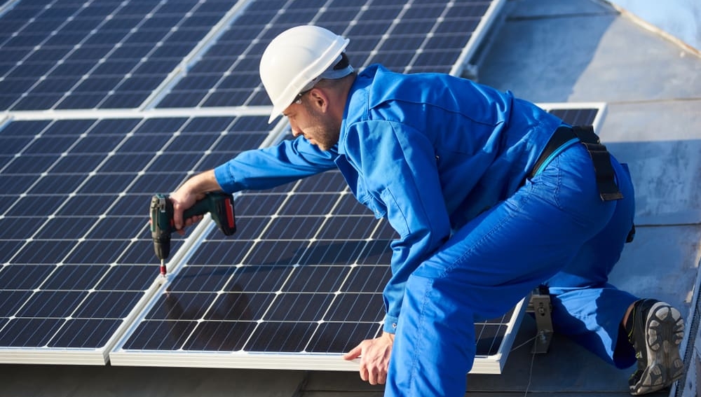 panneaux-solaires-essentiels Jamie panneaux solaires photovoltaïques : une solution incontournable pour votre énergie