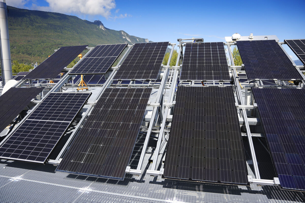 panneaux-solaires-et-technologie-photovoltaique-2 La production de panneaux solaires : comprendre la technologie photovoltaïque