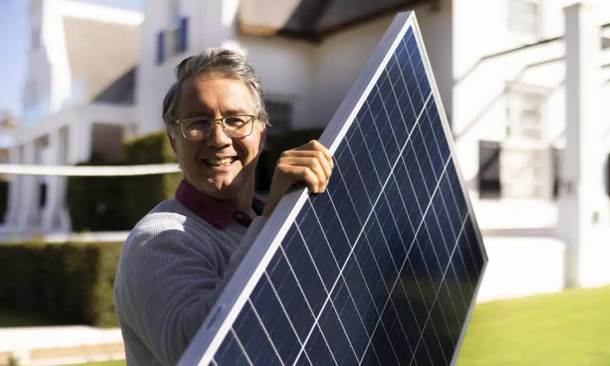 découvrez comment bénéficier de panneaux solaires gratuits pour réduire vos factures d'énergie et adopter une consommation plus écologique. informez-vous sur les aides gouvernementales, les subventions disponibles et les initiatives locales pour installer des systèmes solaires chez vous sans frais.