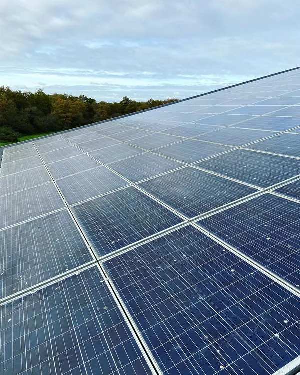 découvrez les solutions d'énergie solaire dans la loire-atlantique : panneaux photovoltaïques, installations optimisées et conseils d'experts pour une transition énergétique durable et efficace.