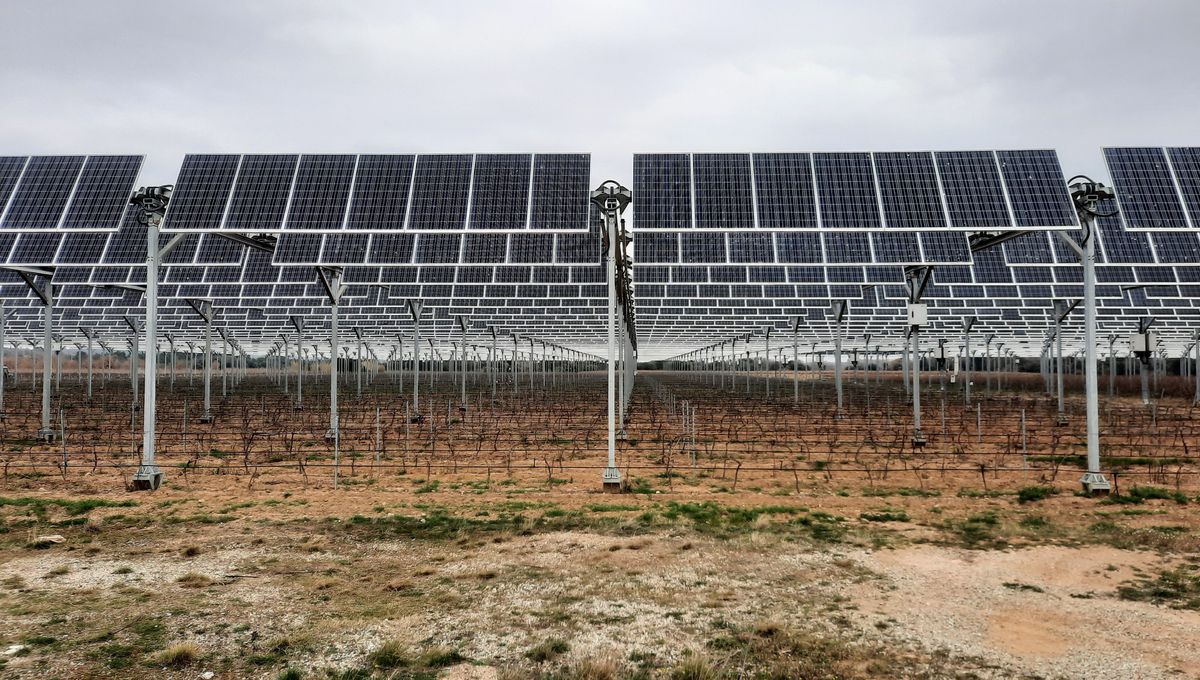 panneaux-solaires-rotatifs-2 Découvrez les avantages des panneaux solaires photovoltaïques rotatifs