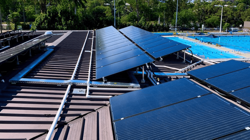 panneaux-solaires-vs-centrales-thermiques L'importance croissante des panneaux solaires photovoltaïques face aux centrales thermiques à flamme