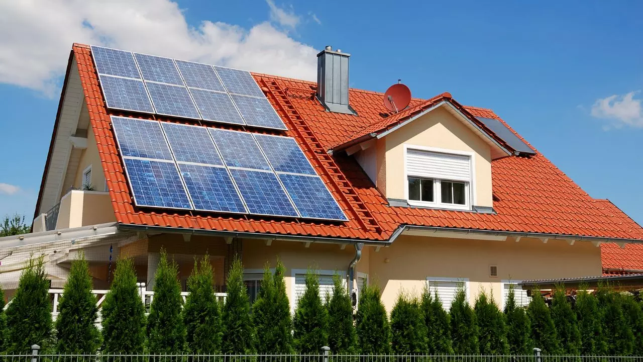 découvrez notre guide complet sur les prix des panneaux solaires de 6 kwc. comparez les offres, trouvez les meilleures promotions et optimisez votre investissement en énergie renouvelable. profitez de l'énergie solaire tout en maîtrisant vos coûts !