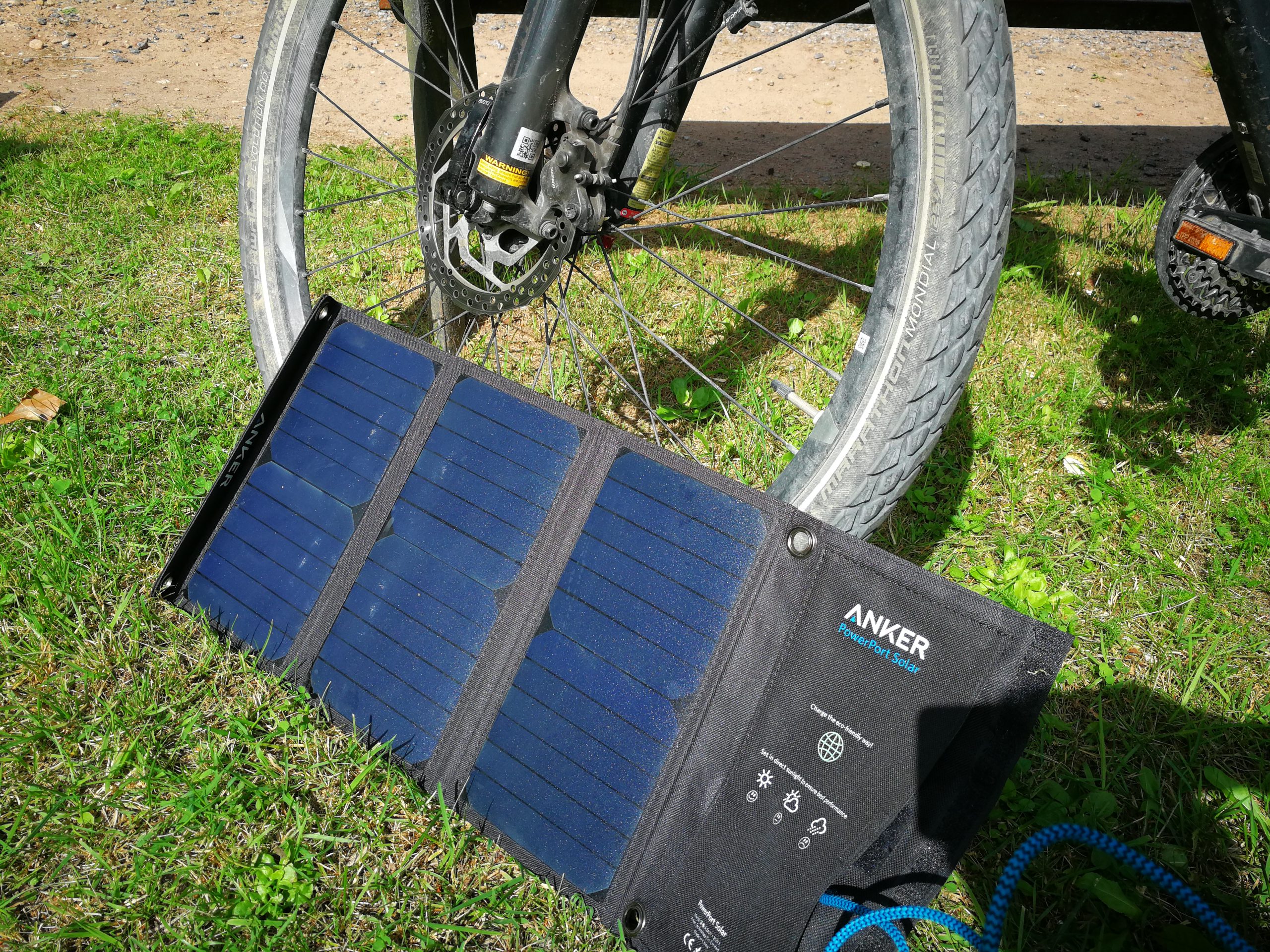 recharger-batterie-panneau-solaire comment recharger une batterie avec un panneau solaire