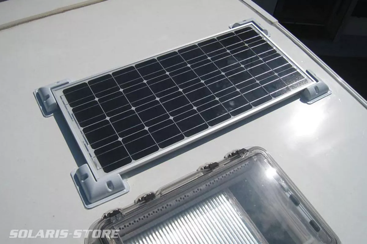 solaires-camping-car Panneaux solaires pour camping-car : l'énergie renouvelable à portée de route