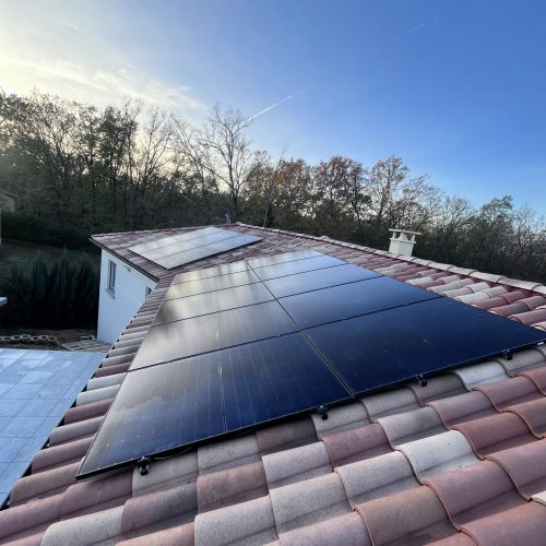 découvrez nos solutions de panneaux solaires économiques qui vous permettent de réduire vos factures d'électricité tout en préservant l'environnement. optez pour une énergie renouvelable et faites des économies durables dès aujourd'hui !