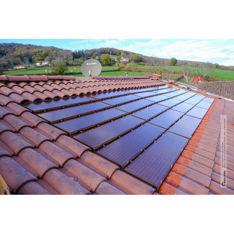 tuile-solaire-integree-1 Tuile photovoltaïque : l'intégration parfaite des panneaux solaires dans votre toiture